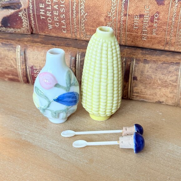 2 Vintage Snuff Bottles - Picture 10 of 11